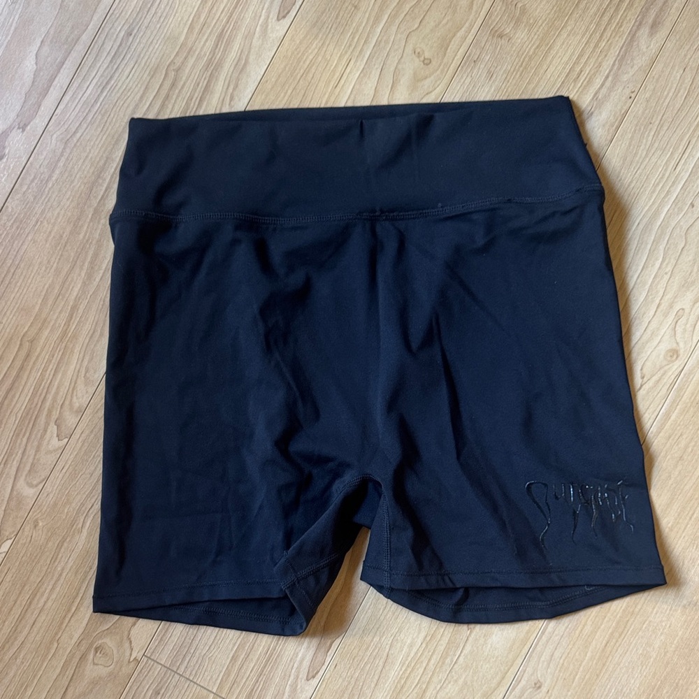 Sleek Black Women's Bike Shorts